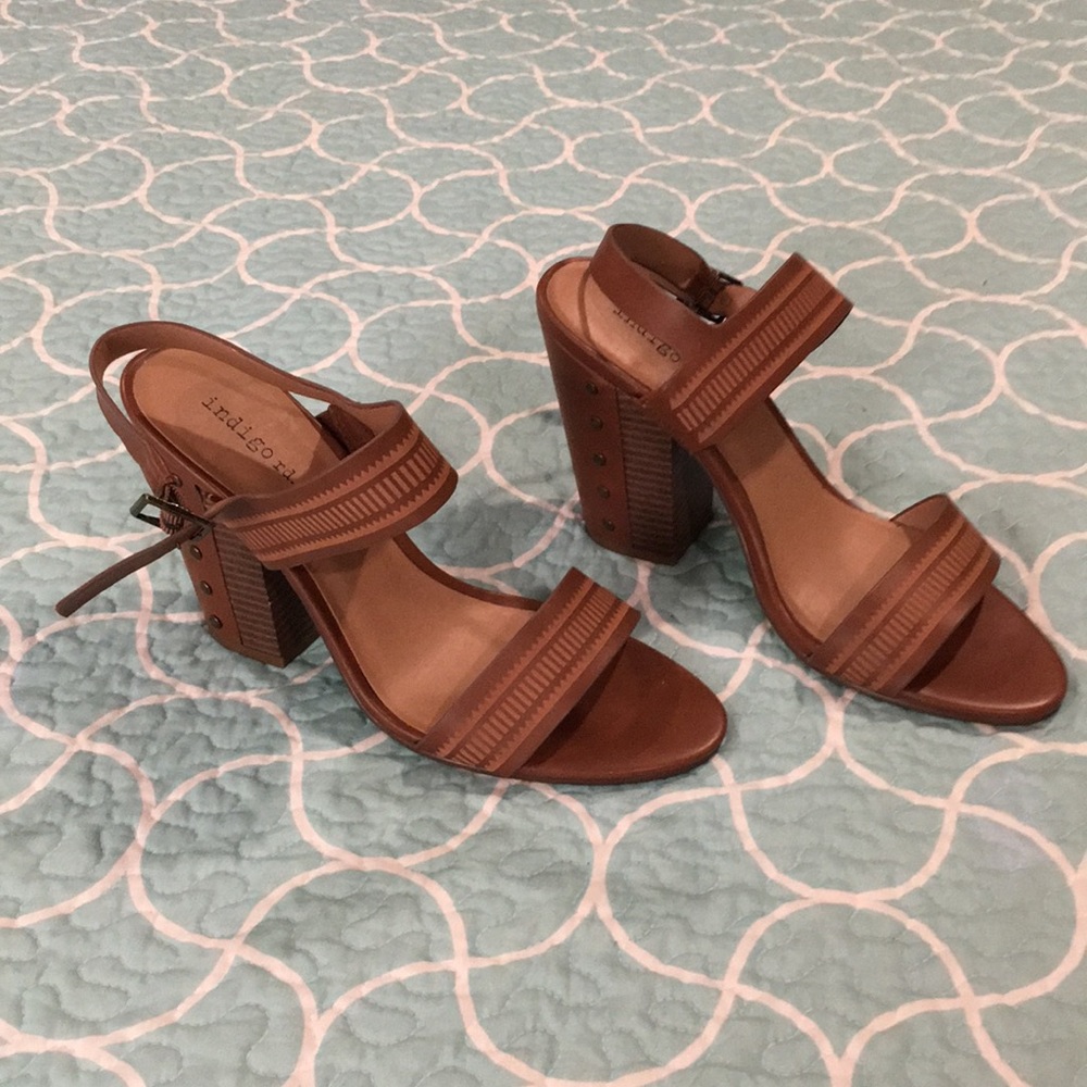 Indigo rd. Beige Heels